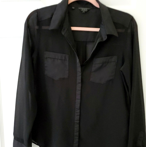 Guess button up blouse - Picture 1 of 1